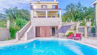 Виллы Sunbreeze Delux Vilas Будва Вилла Делюкс-11