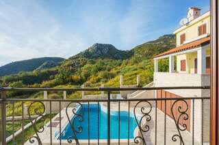 Виллы Sunbreeze Delux Vilas Будва Вилла-10