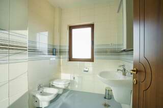 Виллы Sunbreeze Delux Vilas Будва Вилла-19